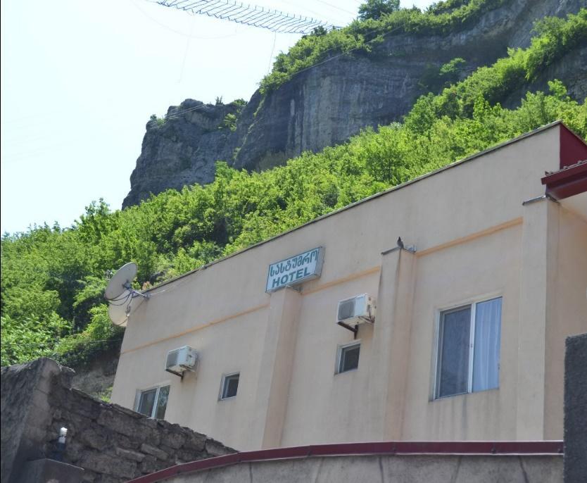 Hotel Nikoli Chiatura Bagian luar foto